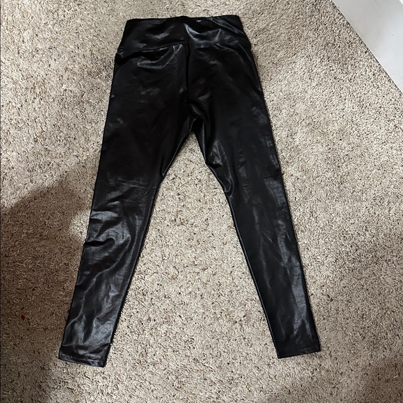 NWOT Wild Fable leather leggings - Picture 2 of 3